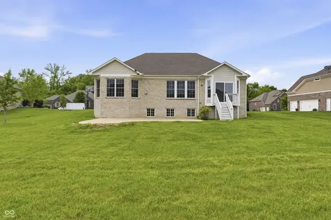 5218 Sweetwater Drive Noblesville IN 46062