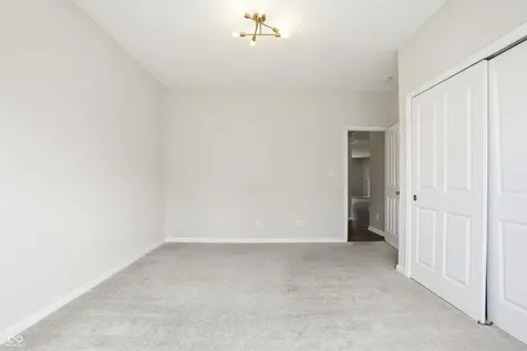 5218 Sweetwater Drive Noblesville IN 46062