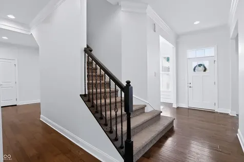 1736 Chateaux Trace Greenwood IN 46143