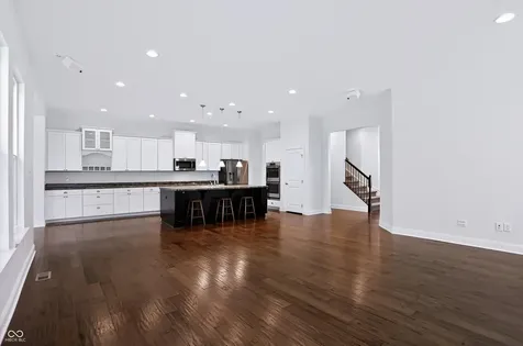 1736 Chateaux Trace Greenwood IN 46143