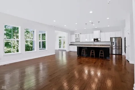 1736 Chateaux Trace Greenwood IN 46143