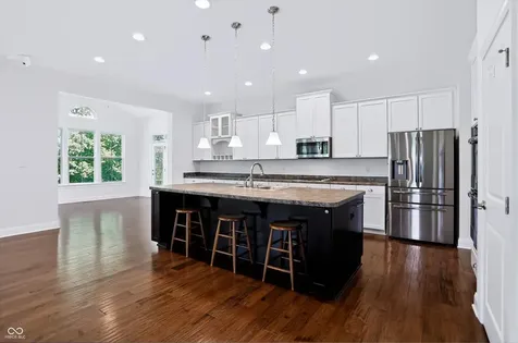 1736 Chateaux Trace Greenwood IN 46143