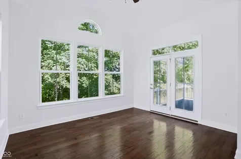 1736 Chateaux Trace Greenwood IN 46143
