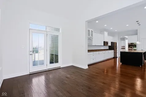 1736 Chateaux Trace Greenwood IN 46143