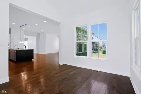 1736 Chateaux Trace Greenwood IN 46143