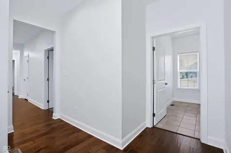 1736 Chateaux Trace Greenwood IN 46143