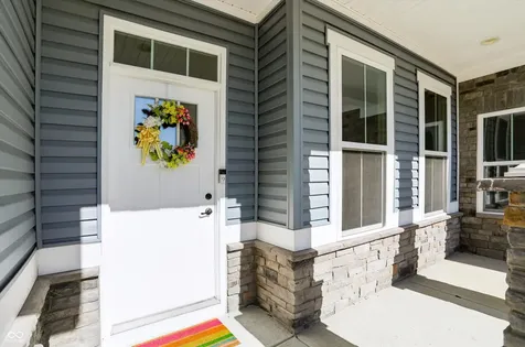 1736 Chateaux Trace Greenwood IN 46143