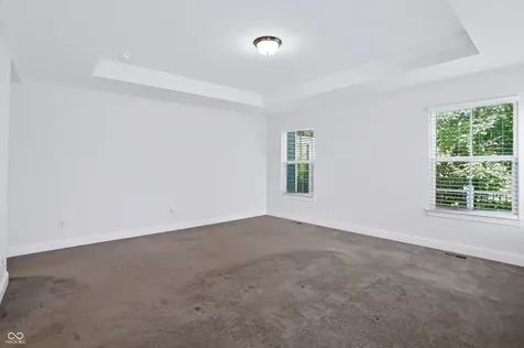 1736 Chateaux Trace Greenwood IN 46143
