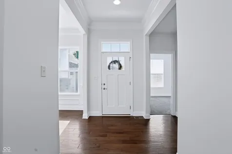 1736 Chateaux Trace Greenwood IN 46143