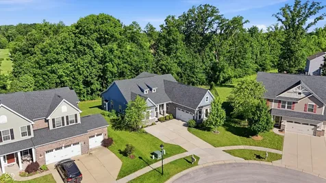 1736 Chateaux Trace Greenwood IN 46143