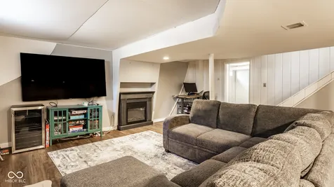 215 Berkley Road Indianapolis IN 46208