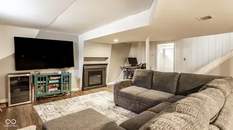 215 Berkley Road Indianapolis IN 46208