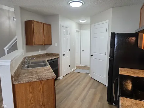 1225 Freemont Lane Greenwood IN 46143