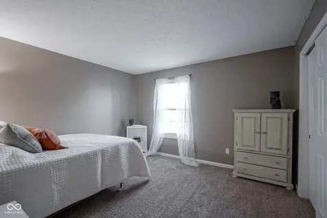 12854 Sweet Briar Parkway Fishers IN 46038