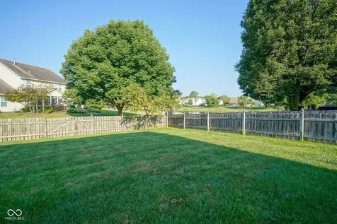 12854 Sweet Briar Parkway Fishers IN 46038