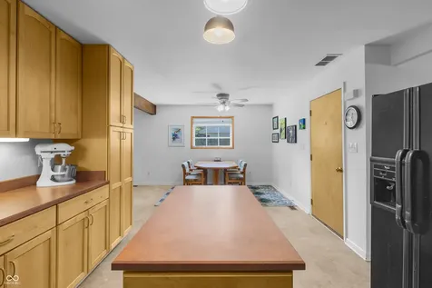 3067 Hawcreek Boulevard Columbus IN 47203