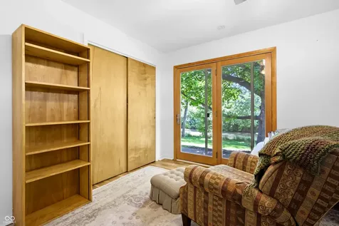 3067 Hawcreek Boulevard Columbus IN 47203