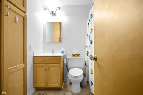 3067 Hawcreek Boulevard Columbus IN 47203