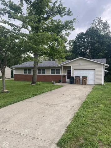 3067 Hawcreek Boulevard Columbus IN 47203