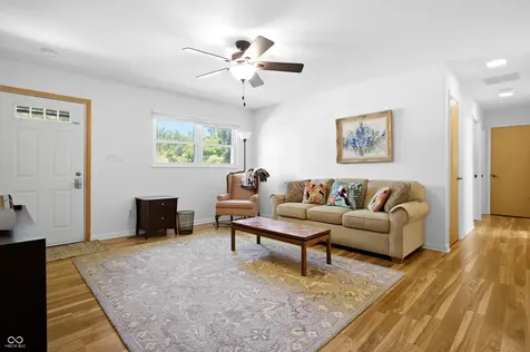 3067 Hawcreek Boulevard Columbus IN 47203