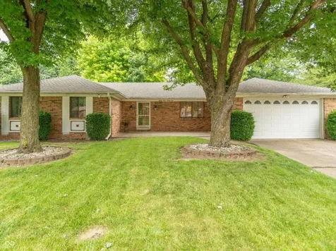 8426 Mandan Court Indianapolis IN 46217