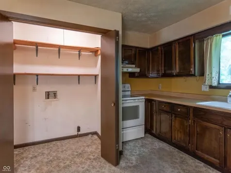 8426 Mandan Court Indianapolis IN 46217