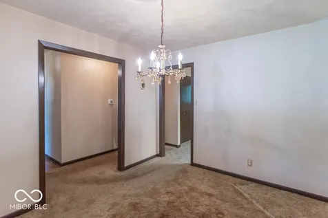 8426 Mandan Court Indianapolis IN 46217