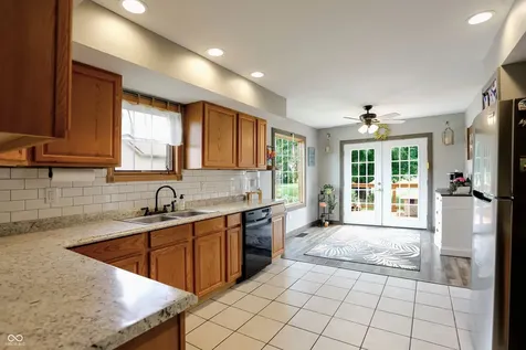 3907 Arnold Avenue Martinsville IN 46151