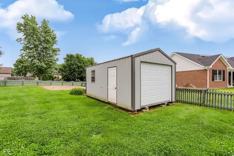 3907 Arnold Avenue Martinsville IN 46151