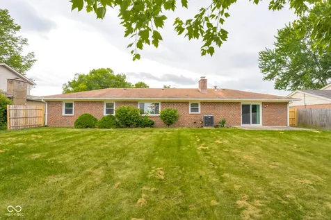 4730 Woodcrest Drive Columbus IN 47203