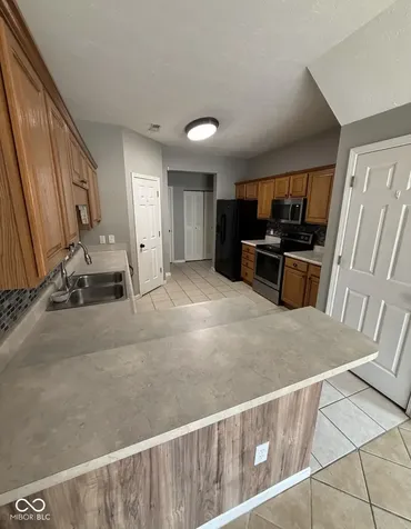 2353 Colfax Lane Indianapolis IN 46260