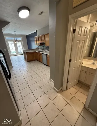 2353 Colfax Lane Indianapolis IN 46260