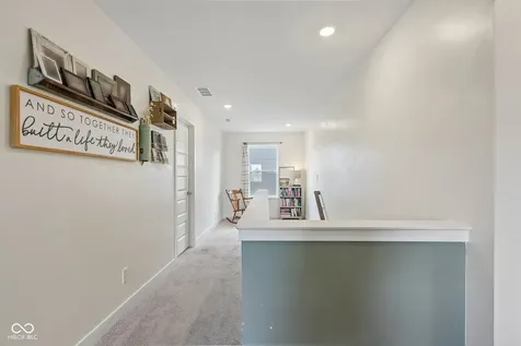 7439 Kensley Place Indianapolis IN 46259