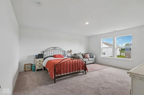 7439 Kensley Place Indianapolis IN 46259