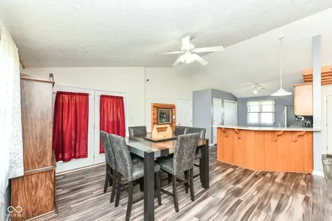8989 W 1400 N Elwood IN 46036