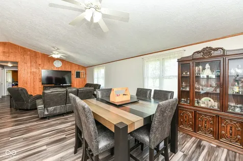 8989 W 1400 N Elwood IN 46036