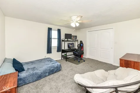 8989 W 1400 N Elwood IN 46036