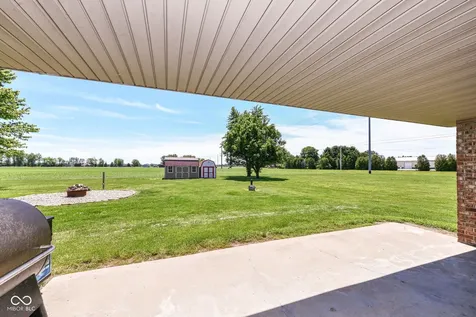 8989 W 1400 N Elwood IN 46036