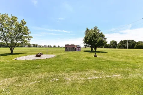 8989 W 1400 N Elwood IN 46036