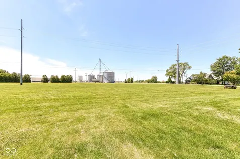8989 W 1400 N Elwood IN 46036