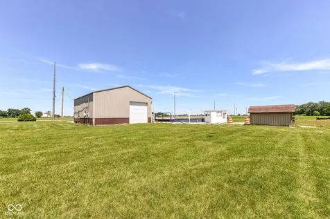 8989 W 1400 N Elwood IN 46036