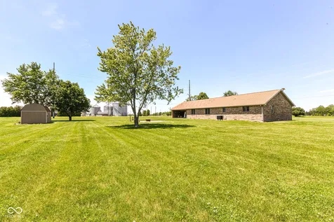 8989 W 1400 N Elwood IN 46036