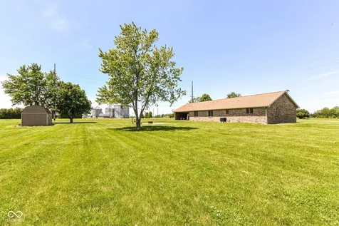 8989 W 1400 N Elwood IN 46036