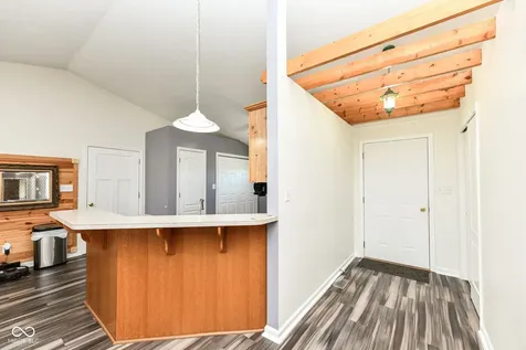 8989 W 1400 N Elwood IN 46036