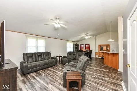 8989 W 1400 N Elwood IN 46036