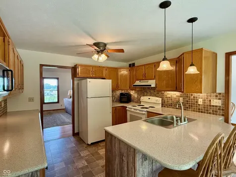 12901 S 550 W Columbus IN 47201