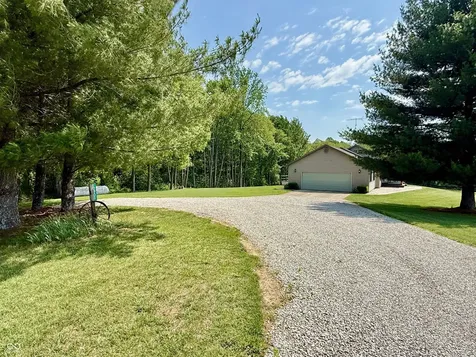 12901 S 550 W Columbus IN 47201
