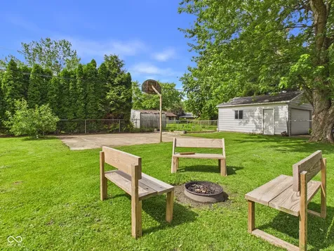107 Tanglewood Drive Anderson IN 46012