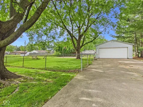 107 Tanglewood Drive Anderson IN 46012