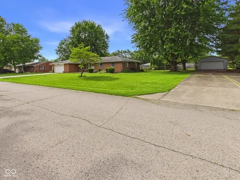 107 Tanglewood Drive Anderson IN 46012